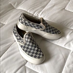 Platform checkered Vans